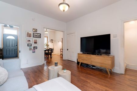 For Lease - 132 Ferguson Avenue, Hamilton, Ontario - Photo 2