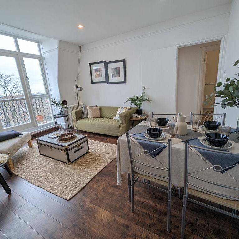 Spacious Two Bedroom Top Floor Flat In Shoot-Up-Hill NW2 - Photo 1