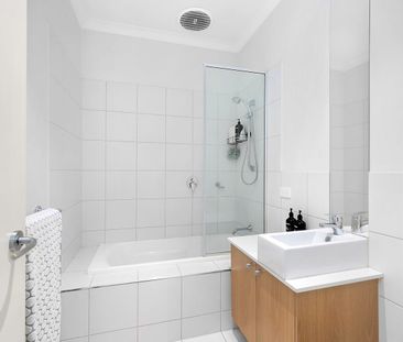 Modern Living - Photo 4