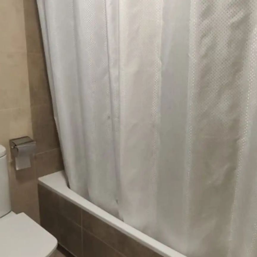 Piso de alquiler en Calle Pedro de Quejana, Conde de Ureña - Photo 1