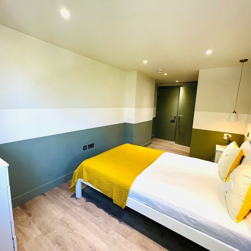 Room in a Shared Flat, Malpas Road, SE4 - Photo 1