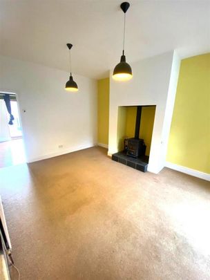 3 bedroom terraced house to rent - Photo 1