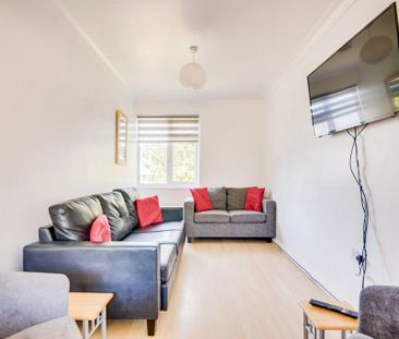 4 bedroom house to rent - Photo 1