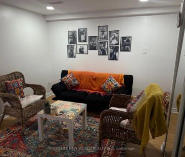 20 Castlebury Crescent N #Basement - Photo 2