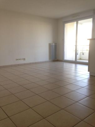 location Appartement T3 DE 63.79m² À POITIERS - Photo 1