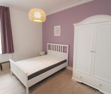 1 Bed Flat, Albion Road, EH7 - Photo 4