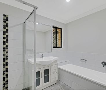 Beautifully Renovated 4-Bedroom Home in Central Maroochydore - Photo 1