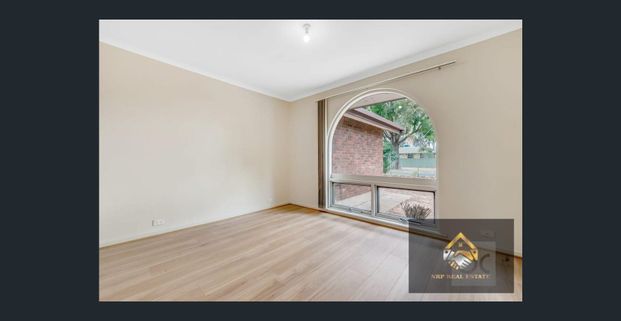 Perfectly Located Family Home - Photo 1