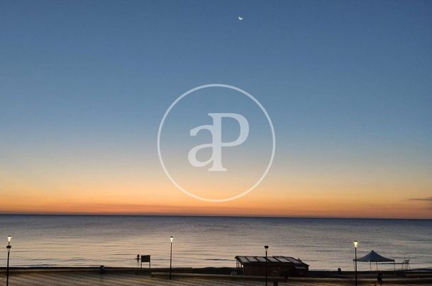 4 bedroom luxury Apartment for rent in El Perelló, Valencia - Photo 1