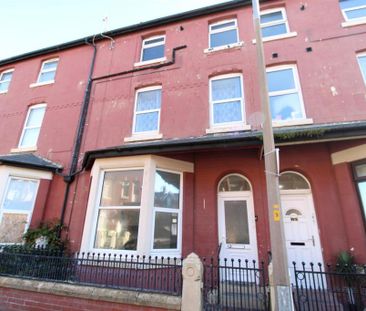 2 bedroom flat to rent - Photo 6