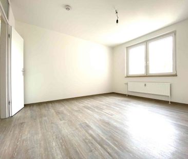 Stilvoll renovierte 2-Zimmer Wohnung mit Dusche! - Foto 4