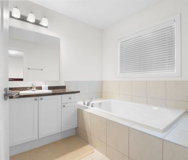 For Lease - 168 Clark Street, Shelburne, Ontario - Photo 2