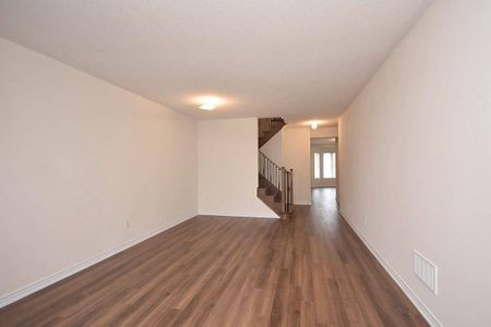 For Lease - 462 Terrace Way, Oakville, Ontario - Photo 2