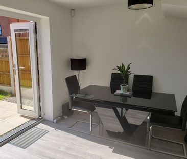 Room in a Shared House, Mellor Street, M40 - Photo 2