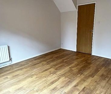 2 bedroom semi-detached house to rent - Photo 2