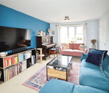 3 bedroom detached house to rent - Photo 2