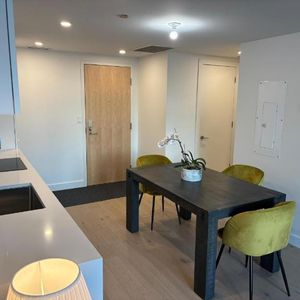 3 1/2 - Montréal - 2 200 $/mois - Photo 2