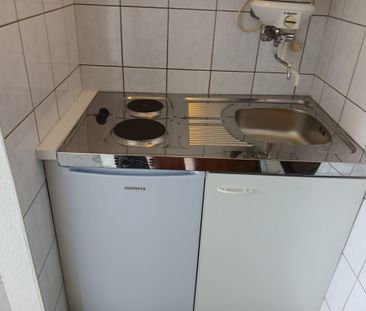 Appartement mit Südbalkon und Junggesellenküche im Rheinparkcenter - Photo 1