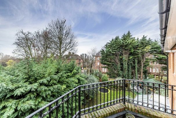 Netherhall Gardens, NW3, London - Photo 1