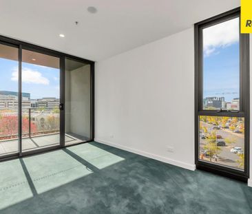 Chic 2 bedroom apartment at 'The Capitol' - Photo 2