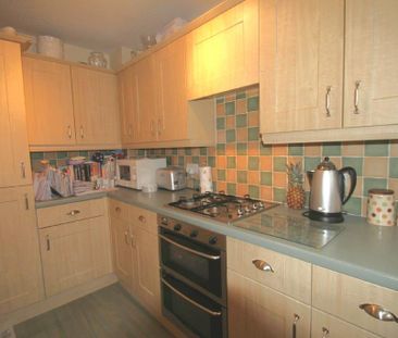 2 bedroom terraced house to rent - Photo 1