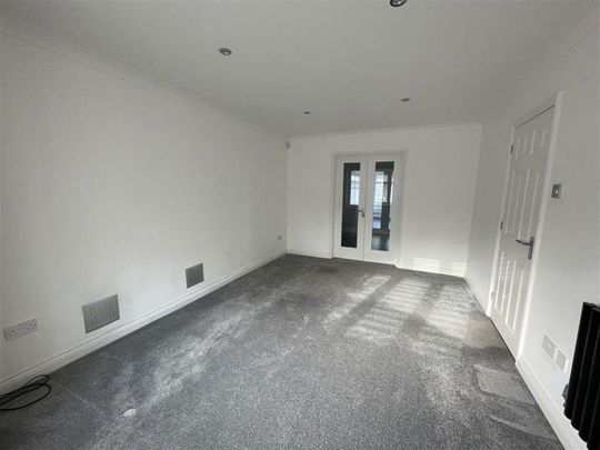 4 bedroom house to rent - Photo 1
