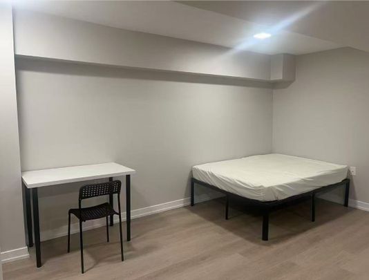 For Lease - 401 KITTRIDGE Road Unit# Bsmt, Oakville, Ontario - Photo 1