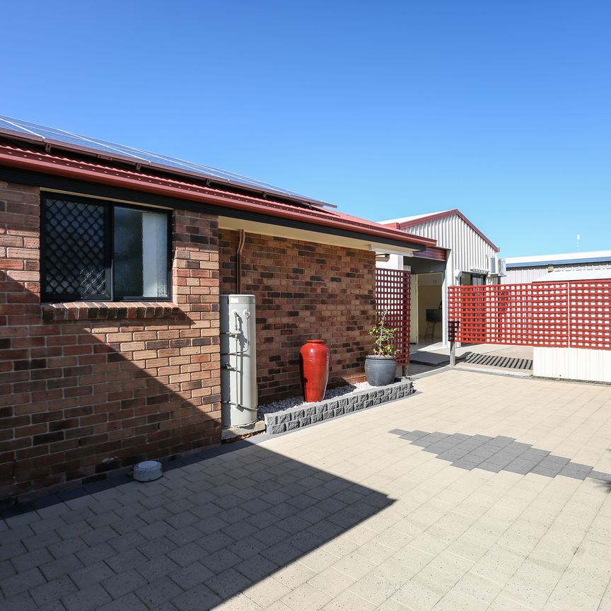 FAMILY HOME WITH SHED - Photo 1