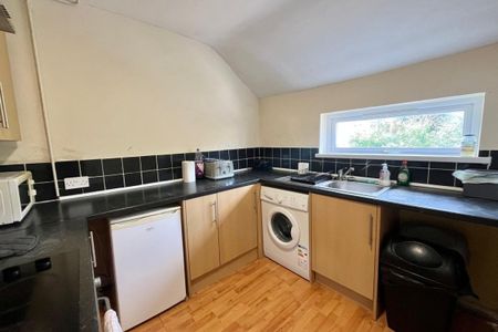 Claude Road, CARDIFF - Photo 2