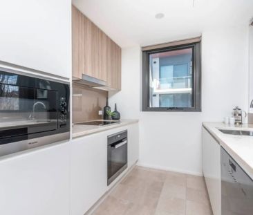Executive Apartment Living in the Heart of Canberra's Inner South - Photo 6