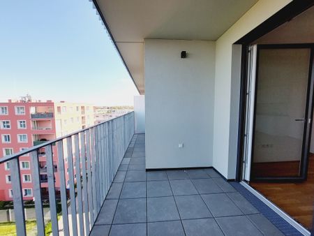 Helle 2 -Zimmerwohnung mit Loggia und Balkon. - Foto 2