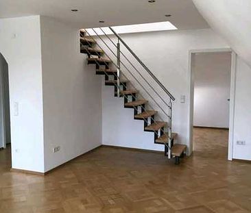Modernisierte Maisonnetten 3-Zimmer-Wohnung mit Balkon und Einbauküche in Mannheim - Photo 1
