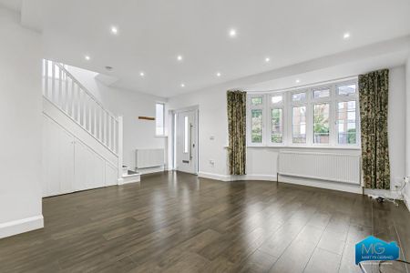 3 bedroom semi-detached house to rent - Photo 3