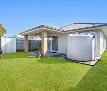 Stunning Four Bedroom +Media Family Abode Located In Yarrabilba - Photo 6