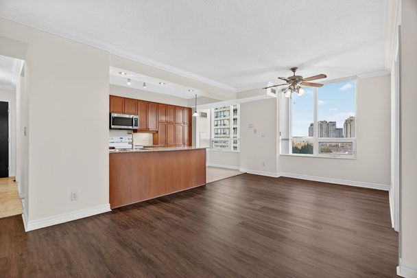 For Lease - 100 Promenade Circle Unit# 707, Vaughan, Ontario - Photo 1