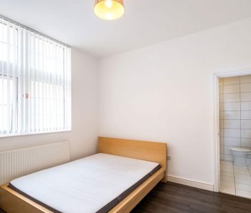 Market Street, Loughborough - Photo 2