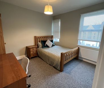 4 Bed Student Accommodation - Photo 3