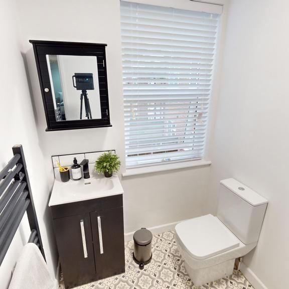 4 bedroom house to rent - Photo 1