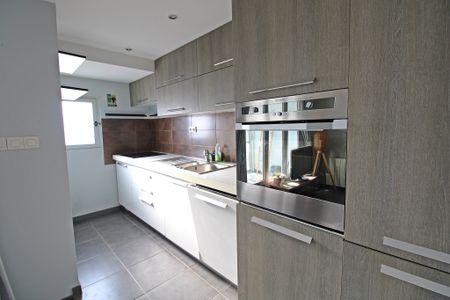 Location Appartement 2 pièces 53m² TOULON 83000 - Photo 5