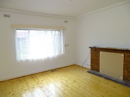 INSPECT & MOE IN NOW - Photo 1