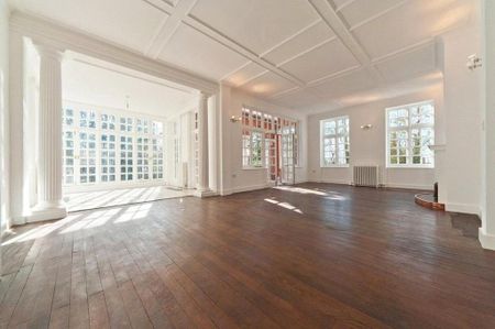 3 bedroom flat to rent - Photo 2