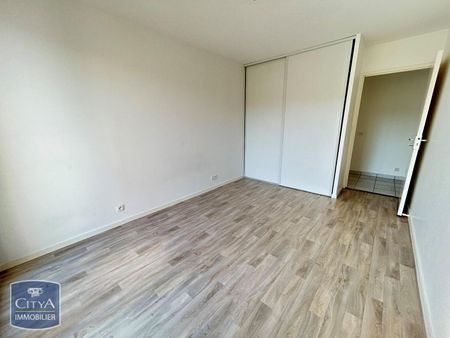 Location Appartement 4 pièces 96m² LE MANS 72000 - Photo 2