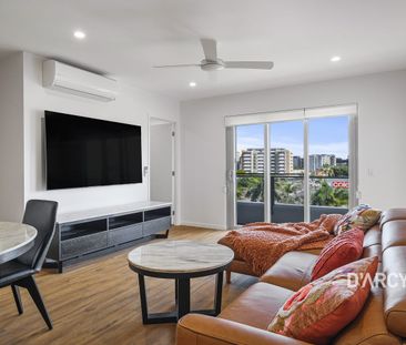 Luxury 2-Bed, 2-Bath Apartment Just 9km from Brisbane CBD - Photo 1