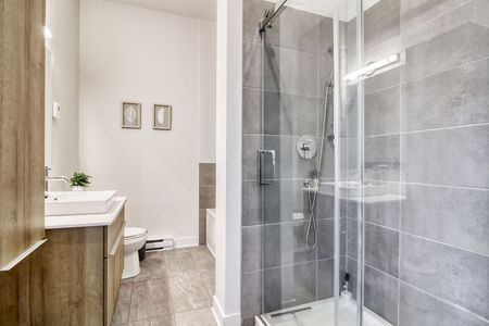 9675 Papineau - Photo 3