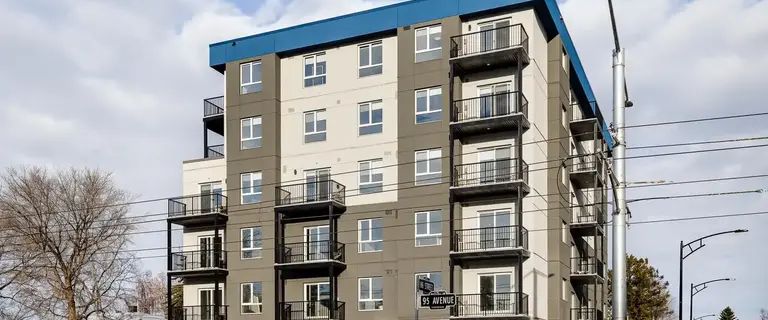 Link 95 | 9502 86 Street Northwest, Edmonton - Photo 1