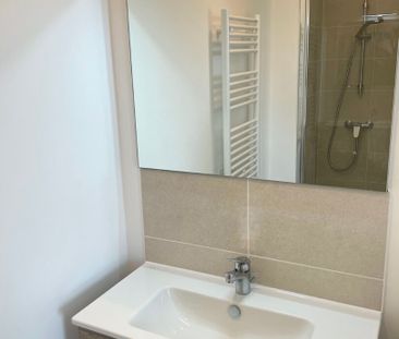 Location Appartement 4 pièces 81m² REIMS 51100 - Photo 6