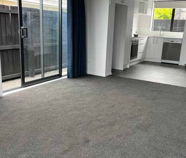 Modern 2BR Townhouse with Vege Patch in Sydenham - Photo 5