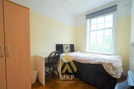 3 bedroom flat to rent - Photo 5