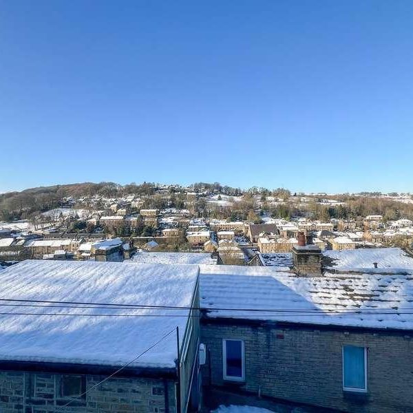 Back Lane, Holmfirth, HD9 - Photo 1