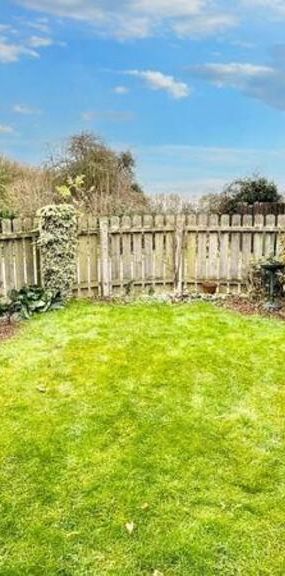 2 bedroom terraced bungalow to rent - Photo 1